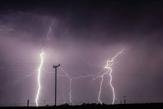 Tormentas eléctricas en varias regiones del país por el paso de la Onda Tropical 39 2 Tormentas eléctricas