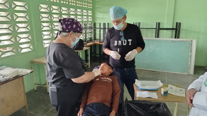 Con jornada médica atienden a 600 familias de Mosú 1 Mosú