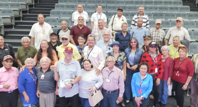 Jubilados de Pdvsa acudieron a Asamblea conversatorio en el ESEM