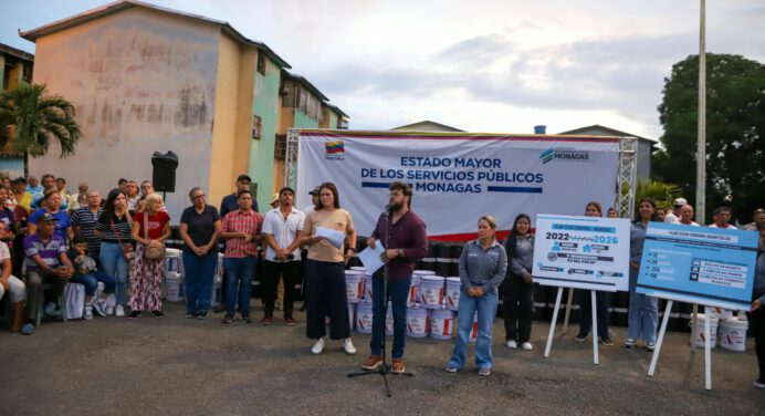 Gobernador Luna anuncia impermeabilización en 24 edificios de Los Guaritos 7