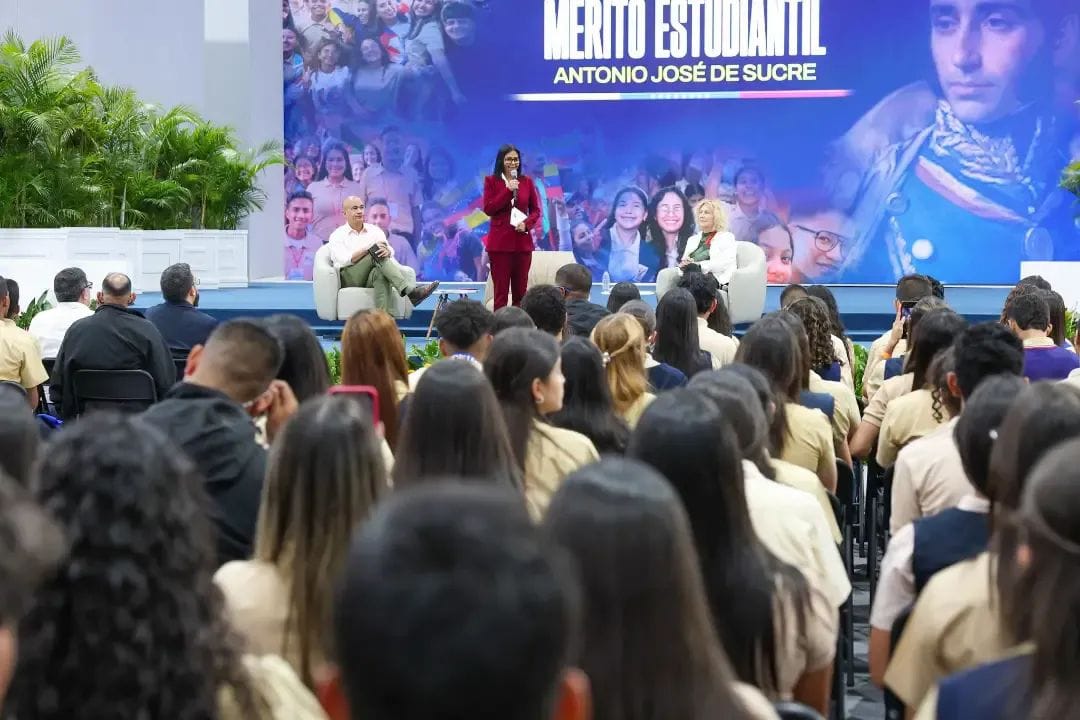 En Caracas 27 bachilleres monaguenses son reconocidos por su excelencia académica 2 merito2