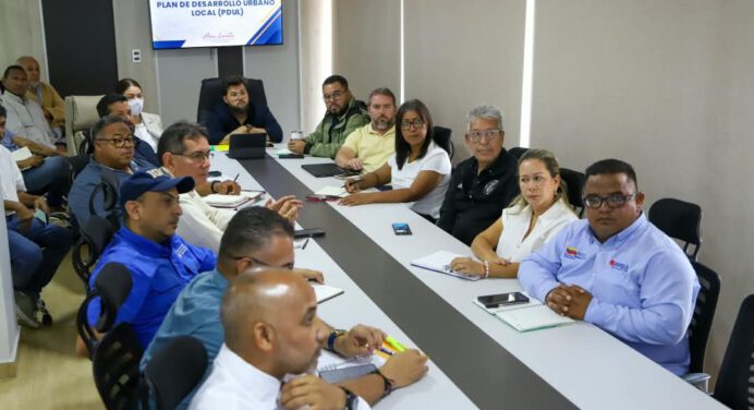 Gobernador Ernesto Luna impulsa mesas técnicas para desarrollo urbano de Maturín