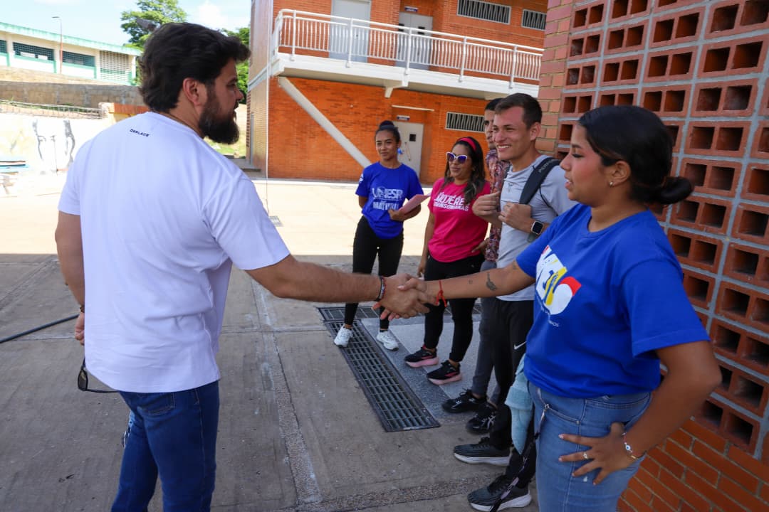 Gobernador Luna inspecciona obras que adelanta en parroquia Alto de Los Godos 5 obra5