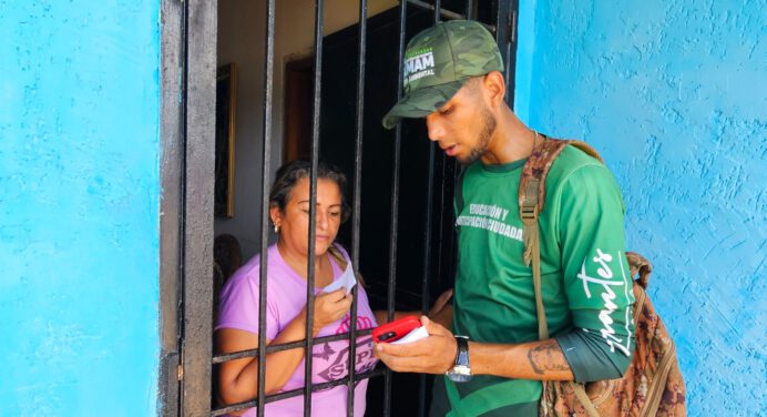 Iamam orienta a vecinos de Las Carolinas sobre procedimiento de pago del aseo