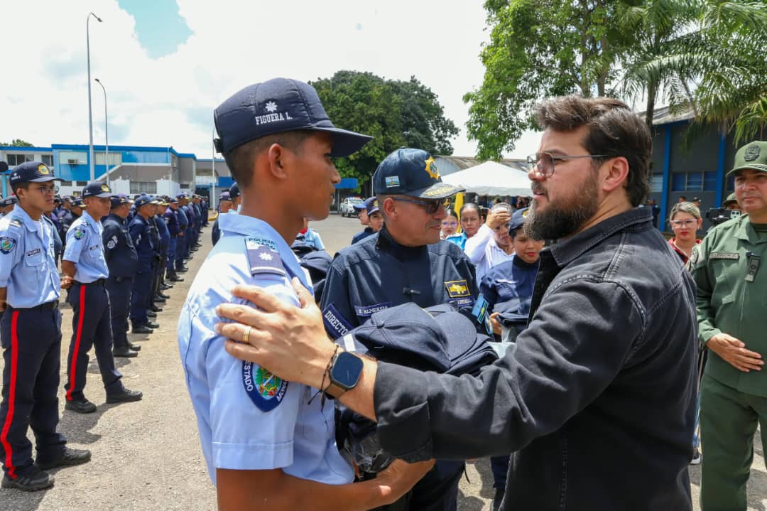 policía