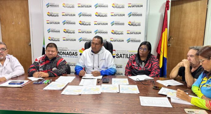 Entregan nuevos tabuladores con aumento del pasaje urbano para el mes de agosto