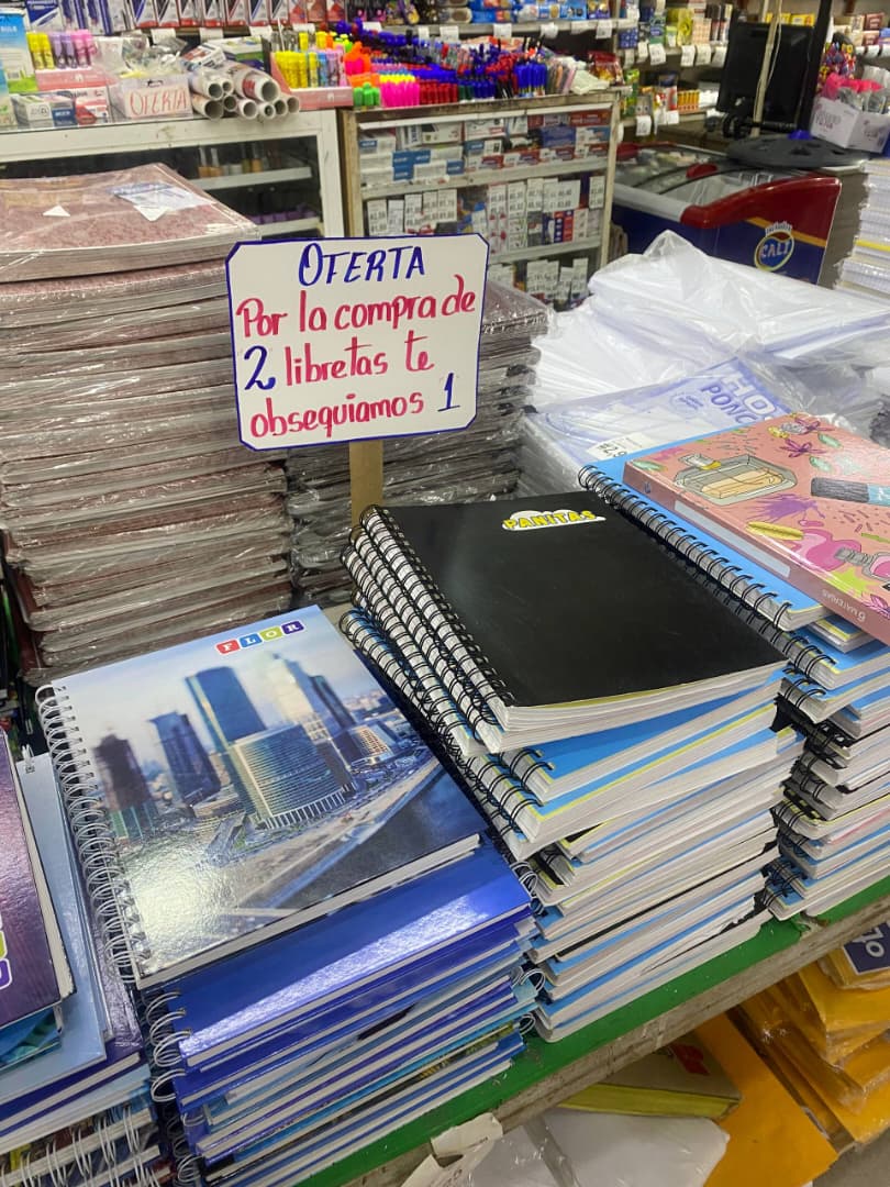 Oferta de útiles escolares atrae compradores al comercio en Maturín 2 principal11