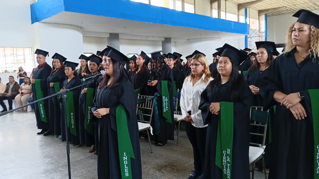 UPEL Maturín confirió títulos a 142 nuevos profesionales en Educación 3 upel