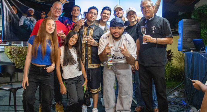 Richard MTZ estrenó el videoclip de su sencillo “Vales la pena”