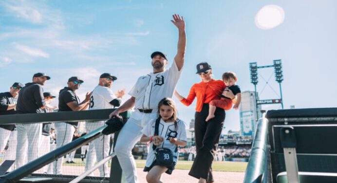 Justin Verlander se despidió del béisbol frente a su público