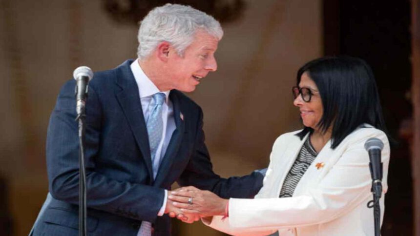 Delcy Rodríguez: La Venezuela petrolera contribuirá a equilibrar la economía mundial 1 Venezuela