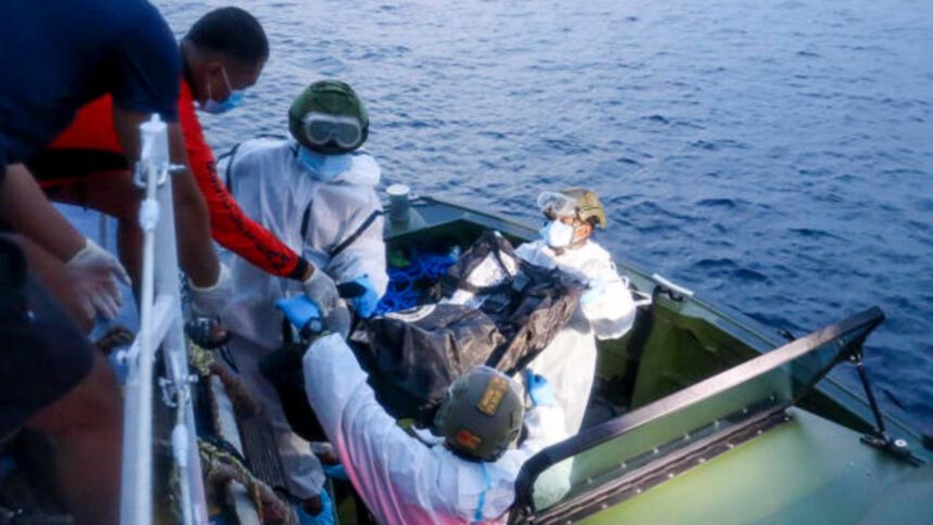 Filipinas eleva a 76 los muertos por incendio de un barco de pasajeros 1 barco de pasajeros