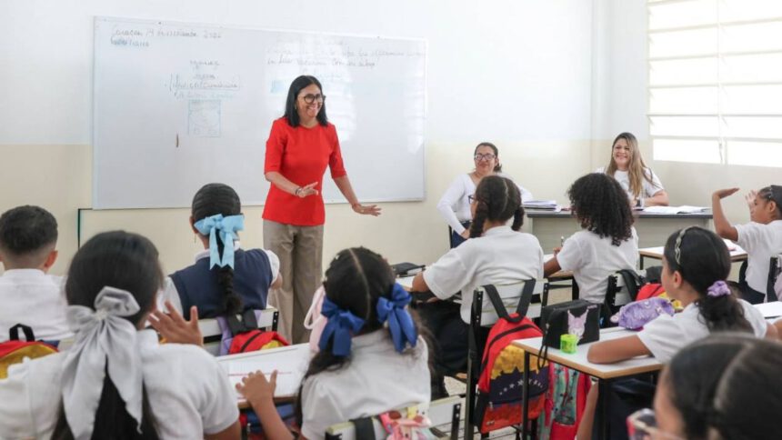 Delcy Rodríguez: Se rehabilitarán 1.500 escuelas este año 1 escuelas