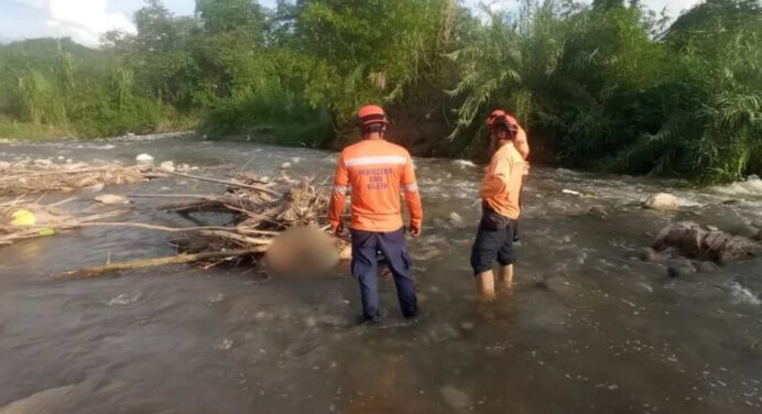 Desbordamiento de quebrada en Trujillo por lluvias deja un fallecido