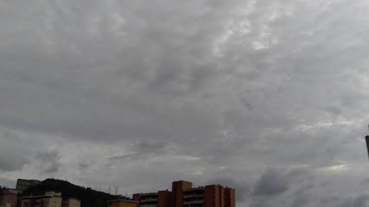 Mantos de nubosidad y lluvias