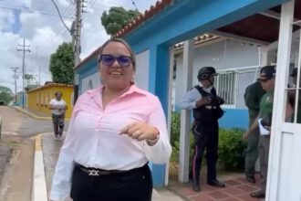 Roselis León