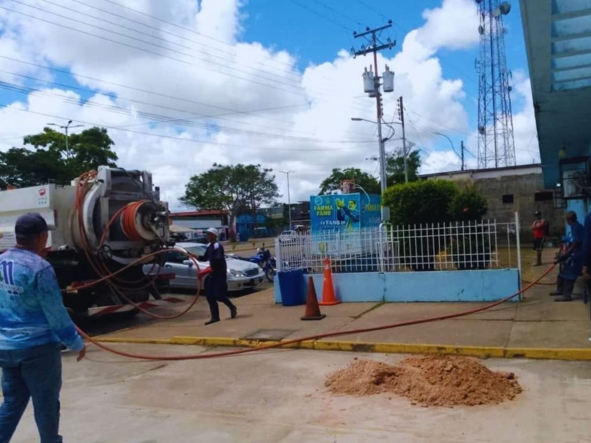 Realizan saneamiento de aguas servidas en los municipios Libertador y Punceres 2 agua2 3