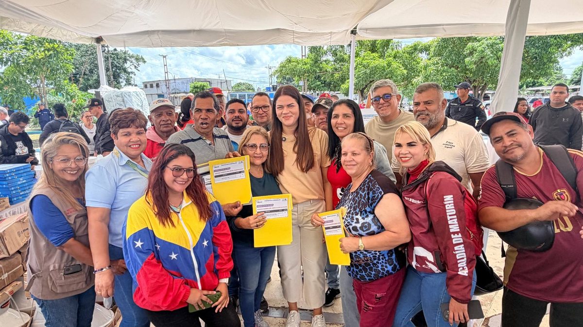 Alcaldesa Ana Fuentes brinda respuestas que transforman el Poder Comunal 2 ana2 1