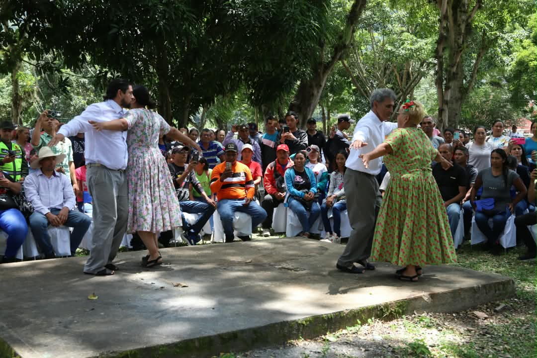 Con entrega de financiamientos arranca Plan comunal del café en Monagas 3 cafe3