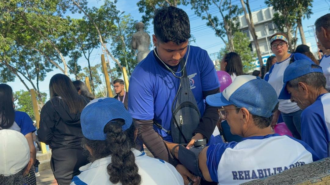 Maturín participó en caminata por el día mundial del Corazón 3 camina3