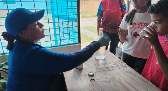 Realizan jornada de desparasitación y evaluación nutricional en El Corozo‎