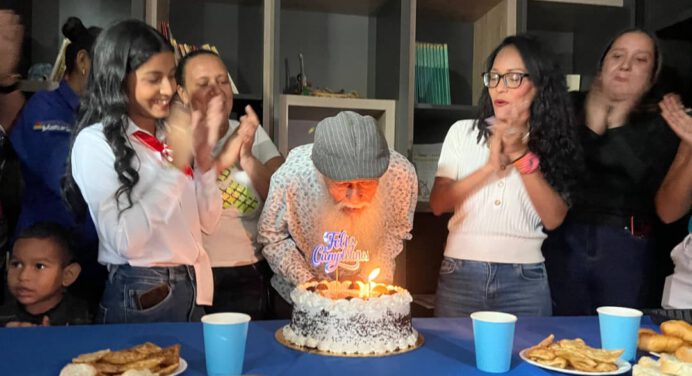 Alcaldía de Maturín homenajeó al maestro José Fornes por su cumpleaños