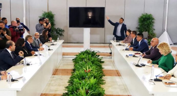 Gobierno y Asamblea Nacional 2015 cierran segundo ciclo de diálogo