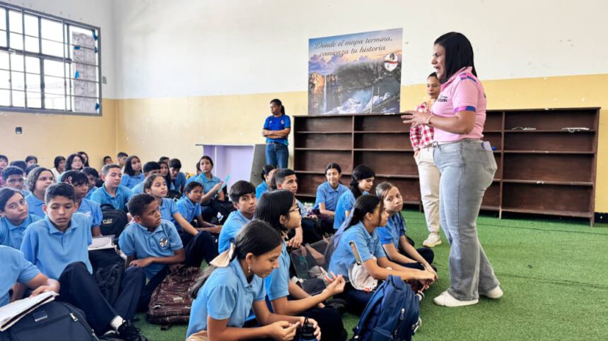 Alcaldía dicta orientación preventiva sobre embarazo no planificado en adolescentes 1 embarazo