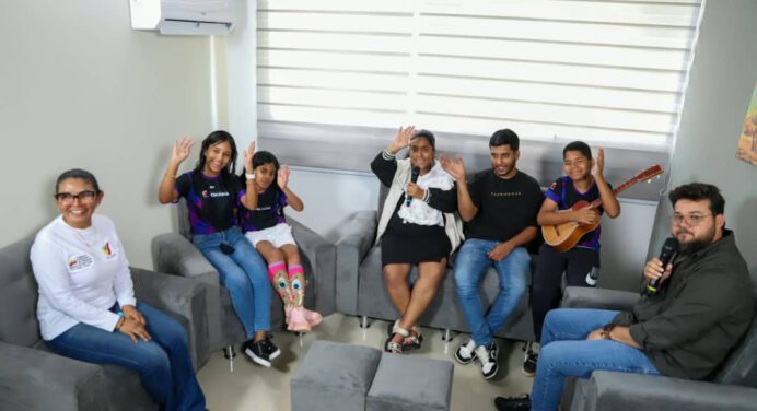 Gobierno entregó viviendas a 80 familias procedentes de La Guaira