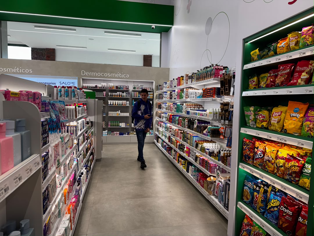 Farmadon apertura sucursal número 26 en el centro comercial La Cascada 3 farmadon2