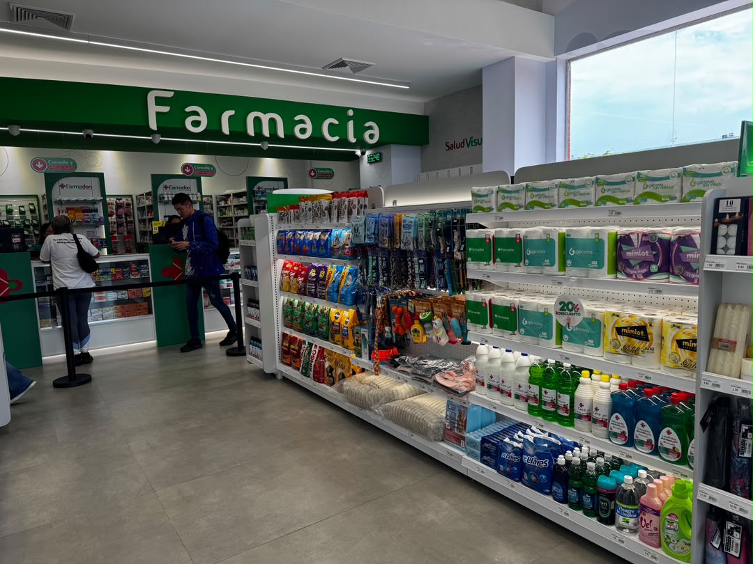 Farmadon apertura sucursal número 26 en el centro comercial La Cascada 6 farmadon5