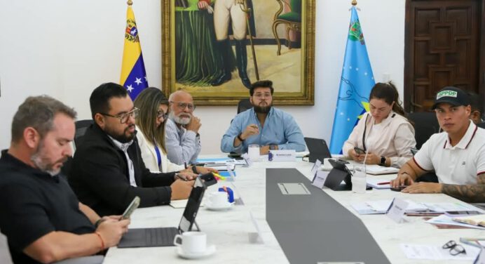 Gobernador Ernesto Luna activa Gabinete de Gestión de los Servicios Comunitarios