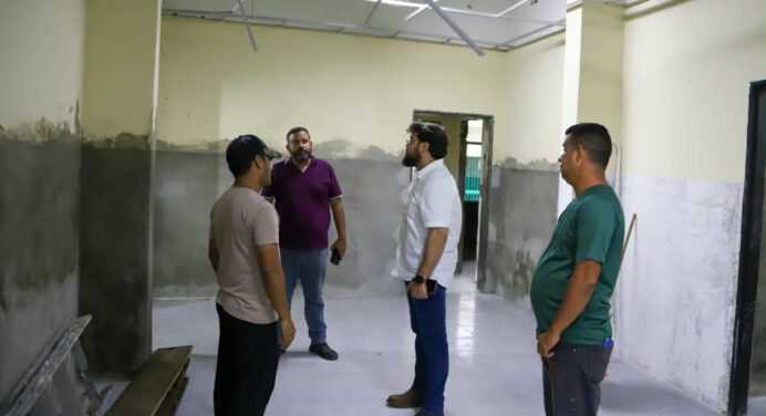 Gobernador Luna inspecciona los trabajos de rehabilitación del consultorio «Santa Bárbara»