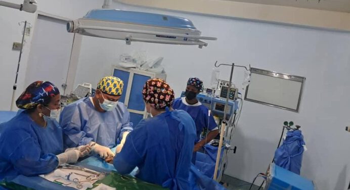 Hospital de Caicara e Ipasme realizan jornada quirúrgica para personal de educación
