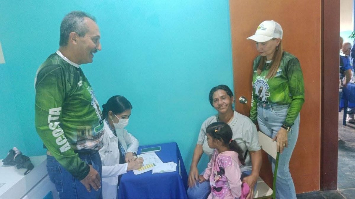 Alcalde "Chúo" Velásquez llevó atención médica y social a Monte Oscuro 3 jornada3
