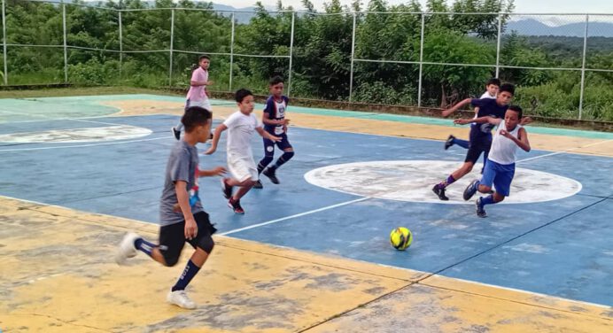 En Cedeño 500 atletas participan en primera fase de los IV Juegos Comunales
