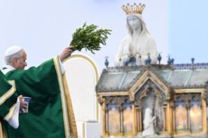 En Francia León XIV alza la voz por la vida y las víctimas de abusos 2 lourdes1