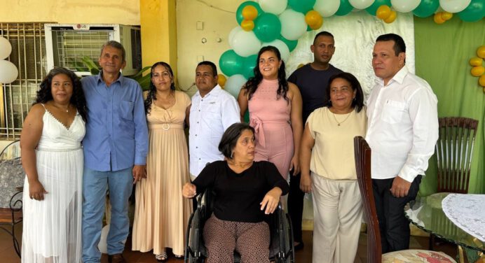 Registro Civil celebró jornada de matrimonios colectivos en la parroquia San Simón