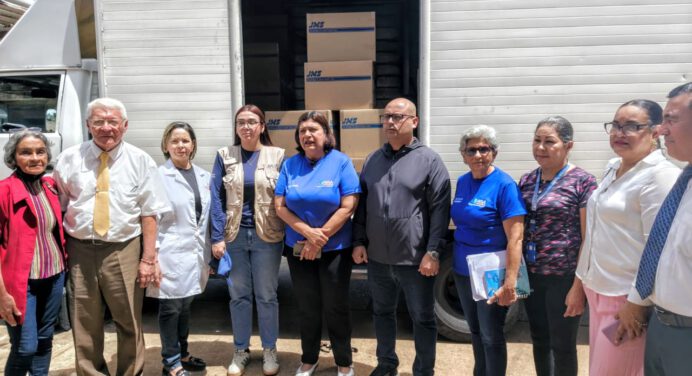 Banco de Sangre del Humnt recibe dotación de 10 mil bolsas recolectoras