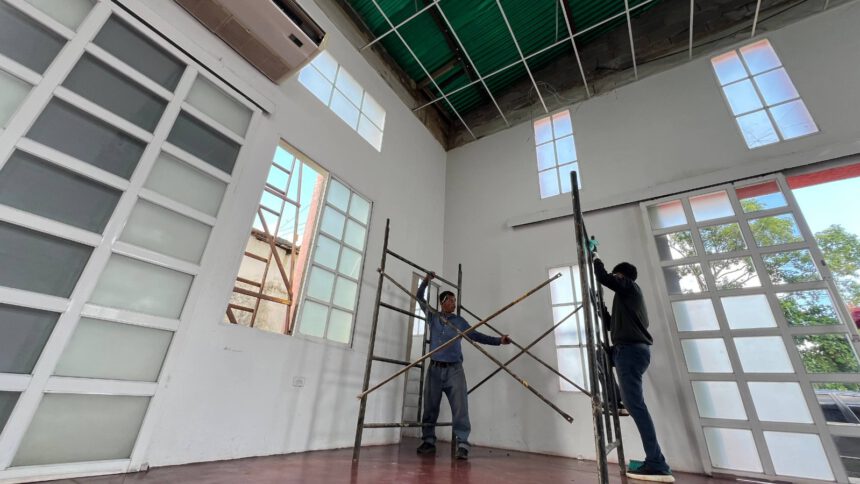 Inició sustitución del techo de la iglesia San Juan de La Cruz 1 iglesia