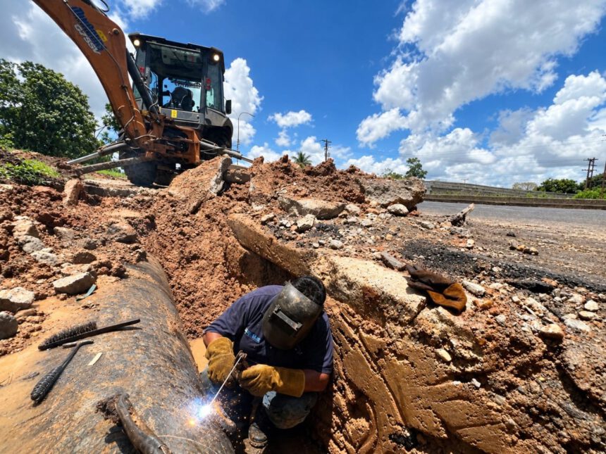 Reparan tubería principal de la Avenida Cruz Peraza 1 tubería
