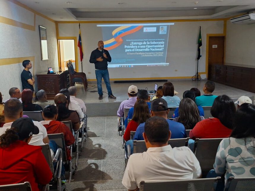 Zamoranos participan en el foro “Venezuela del futuro hablemos de petróleo” 1 Zamora