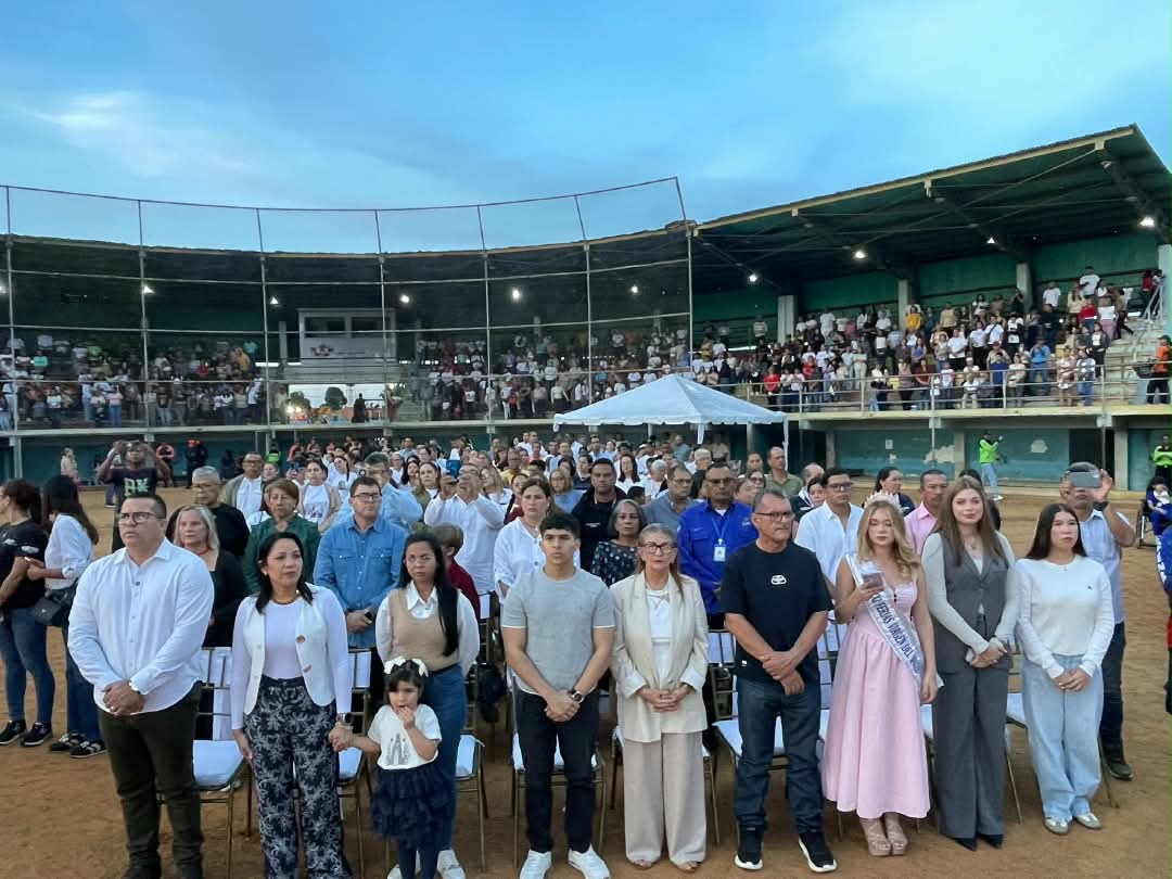 Con multitudinaria peregrinación honran a la Virgen del Valle en Punta de Mata 2 zamora2 2