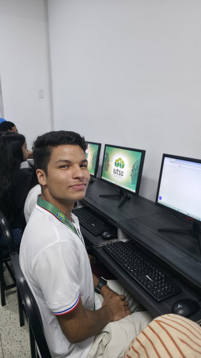 IUTSO Maturín estrena sala tecnológica y activa cursos de extensión universitaria 5 20261016 104757