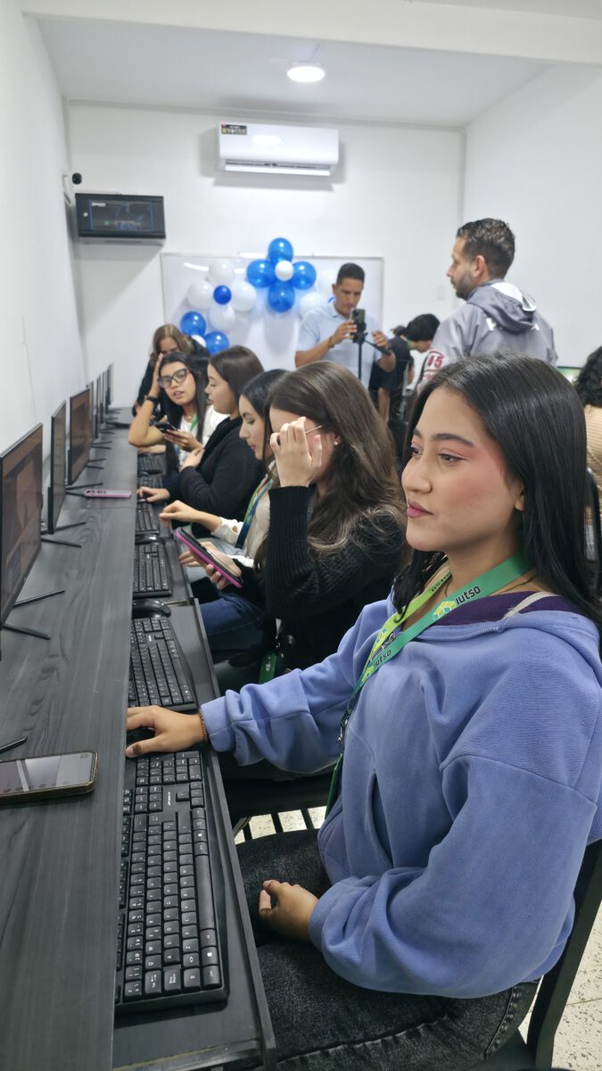 IUTSO Maturín estrena sala tecnológica y activa cursos de extensión universitaria 4 20261016 104820