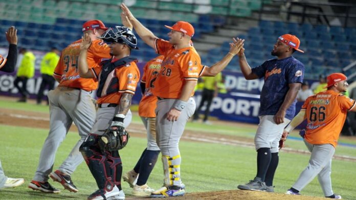 Caribes
