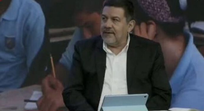 Viceministro Eloy Sira: Existe un déficit crítico de 13.000 docentes en Educación Media