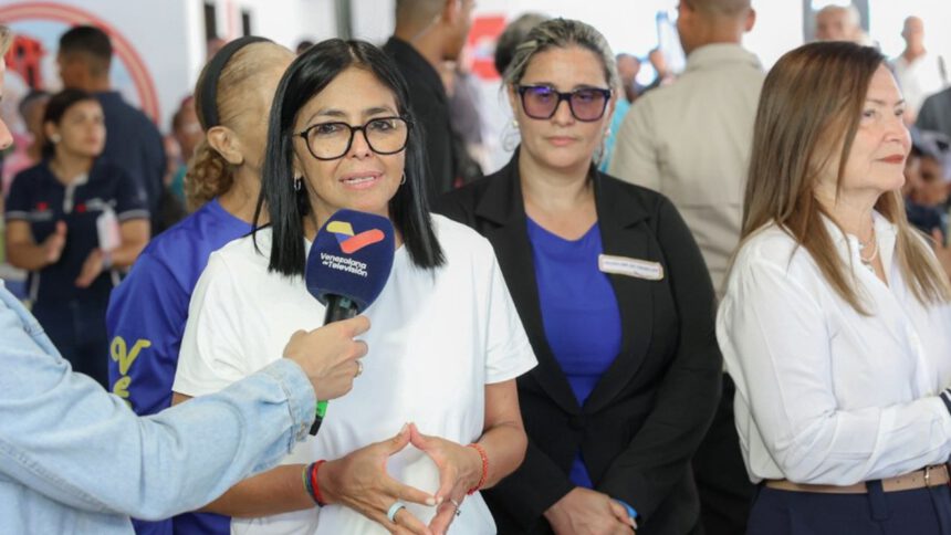 Presidenta Rodríguez entrega de Centro de Atención Integral para más de 400 adultos mayores 1 Centro de Atención Integral