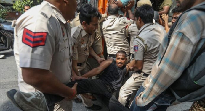 Protestas de la generación Z en India: Más de 1.000 detenidos y varios heridos