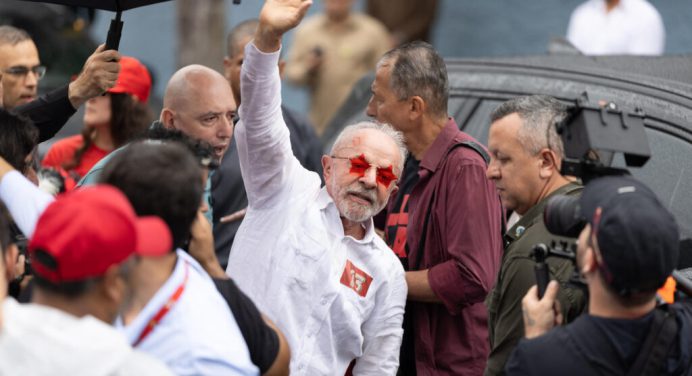 Lula reelecto presidente de Brasil tras remontada ante Flávio Bolsonaro